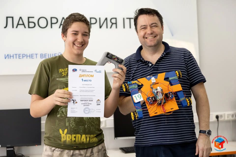 Юные робототехники из Соснового Бора взяли золото на соревнованиях «Евробот» Юные робототехники из Соснового Бора взяли золото на соревнованиях «Евробот»