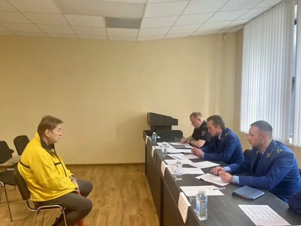 В рамках работы Мобильной приемной заместитель прокурора Ленинградской области провел выездной прием во Всеволожске В рамках работы Мобильной приемной заместитель прокурора Ленинградской области провел выездной прием во Всеволожске