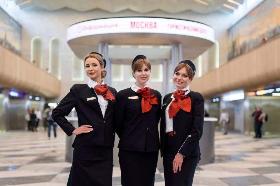 В Москве после масштабного обновления открыли Ленинградский вокзал В Москве после масштабного обновления открыли Ленинградский вокзал