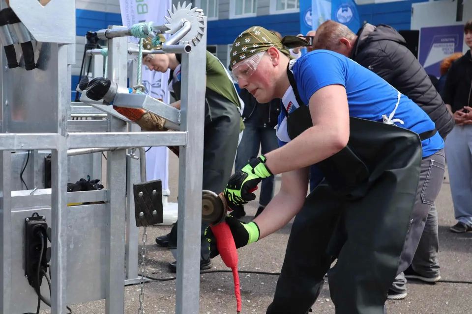 Победителем открытого конкурса профессионального мастерства «Лучший ветеринарный ортопед Северо-Западного федерального округа» стал Алексей Сальников из «Племхоза имени Тельмана». Он будет представлять регион на федеральных... Победителем открытого конкурса профессионального мастерства «Лучший ветеринарный ортопед Северо-Западного федерального округа» стал Алексей Сальников из «Племхоза имени Тельмана». Он будет представлять регион на федеральных...