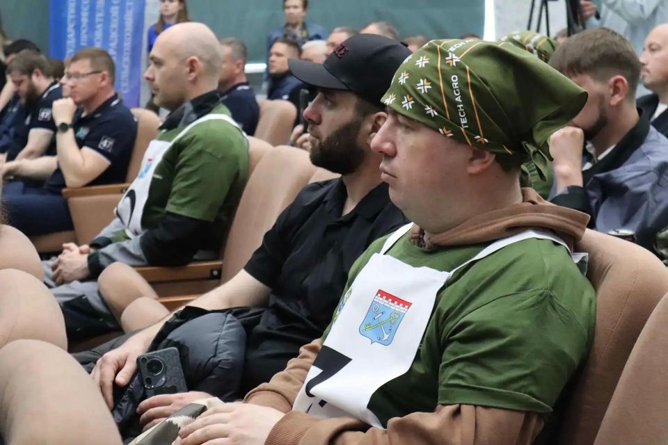 Победителем открытого конкурса профессионального мастерства «Лучший ветеринарный ортопед Северо-Западного федерального округа» стал Алексей Сальников из «Племхоза имени Тельмана». Он будет представлять регион на федеральных... Победителем открытого конкурса профессионального мастерства «Лучший ветеринарный ортопед Северо-Западного федерального округа» стал Алексей Сальников из «Племхоза имени Тельмана». Он будет представлять регион на федеральных...
