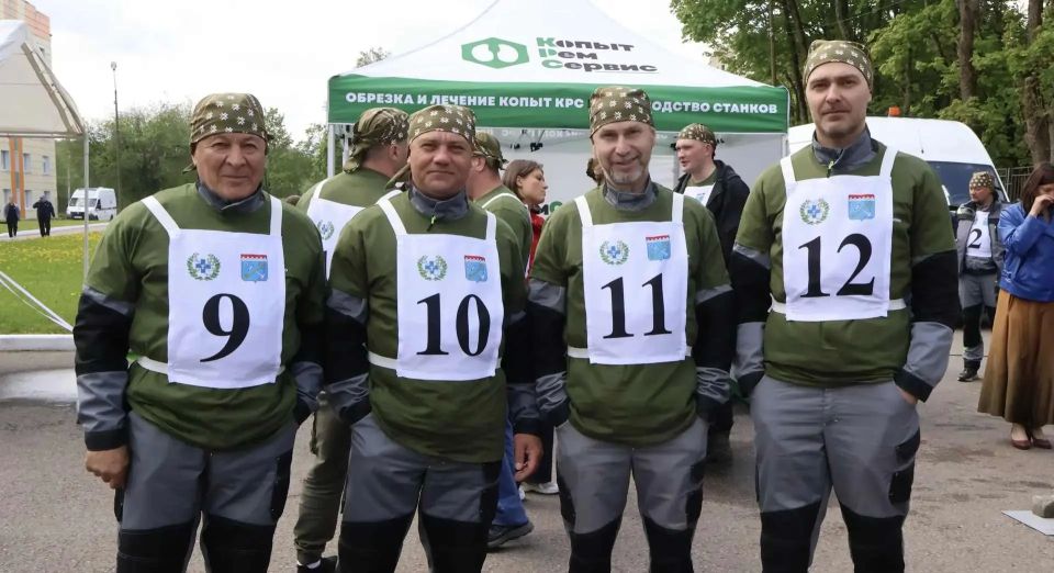 Победителем открытого конкурса профессионального мастерства «Лучший ветеринарный ортопед Северо-Западного федерального округа» стал Алексей Сальников из «Племхоза имени Тельмана». Он будет представлять регион на федеральных... Победителем открытого конкурса профессионального мастерства «Лучший ветеринарный ортопед Северо-Западного федерального округа» стал Алексей Сальников из «Племхоза имени Тельмана». Он будет представлять регион на федеральных...