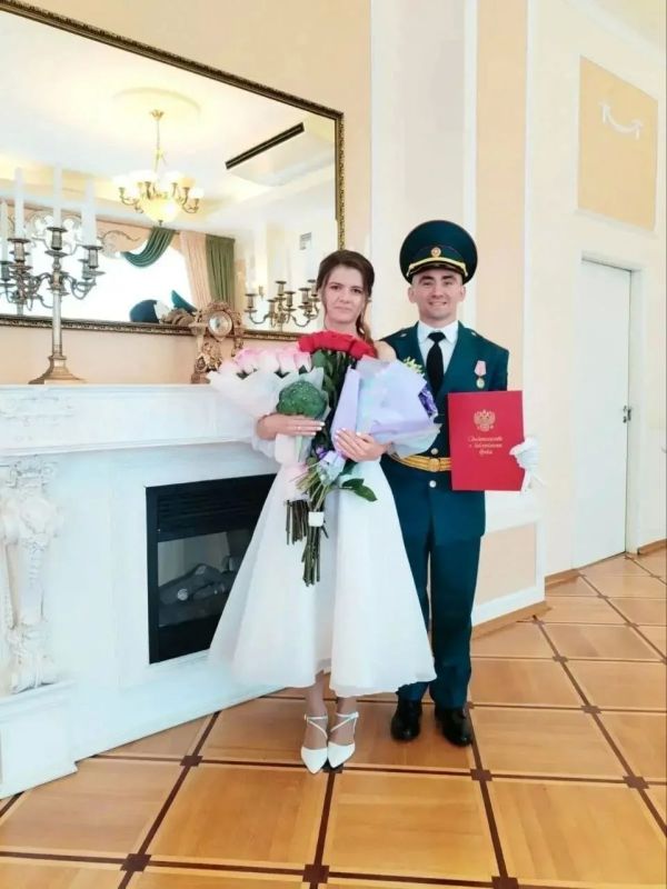В День семьи, любви и верности в Ленобласти зарегистрируют более 100 браков В День семьи, любви и верности в Ленобласти зарегистрируют более 100 браков