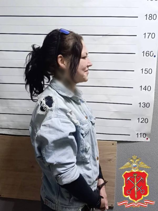 Полицейские Невского района задержали женщину, похитившую телефон под надуманным предлогом Полицейские Невского района задержали женщину, похитившую телефон под надуманным предлогом