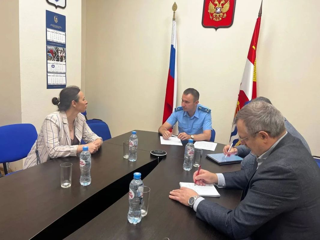 Всеволожский городской прокурор провел личный прием жителей Свердловского поселения Всеволожский городской прокурор провел личный прием жителей Свердловского поселения