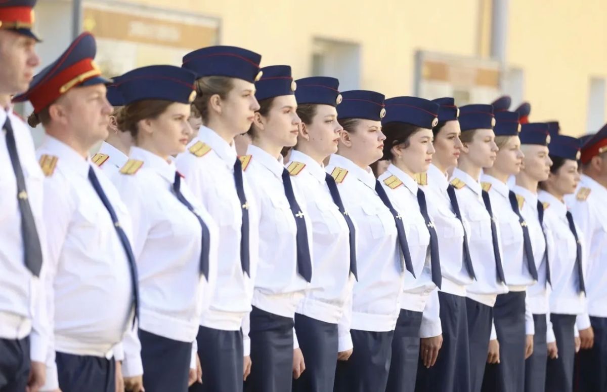 Руководитель ГСУ СК России по Санкт-Петербургу принял участие в торжественной церемонии выпуска курсантов в ведомственной академии Руководитель ГСУ СК России по Санкт-Петербургу принял участие в торжественной церемонии выпуска курсантов в ведомственной академии
