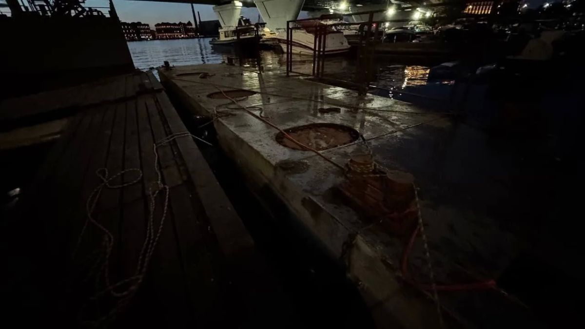 Капитану катера, на борту которого подросток чуть не умер от прилетевшей в голову ручки в Ленобласти, предъявлено обвинение Капитану катера, на борту которого подросток чуть не умер от прилетевшей в голову ручки в Ленобласти, предъявлено обвинение
