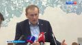 Александр Дрозденко провел прямую линию с жителями Ленинградской области
