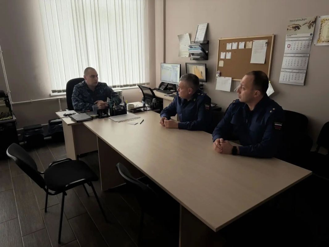 Прокурор Ленинградской области Пётр Забурко проверил соблюдение законности и требований уголовно-исполнительного законодательства в УФИЦ при ФКУ ИК-3 ГУФСИН России по г. Санкт-Петербургу и Ленинградской области Прокурор Ленинградской области Пётр Забурко проверил соблюдение законности и требований уголовно-исполнительного законодательства в УФИЦ при ФКУ ИК-3 ГУФСИН России по г. Санкт-Петербургу и Ленинградской области