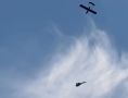 Истребитель Су-35С ВКС России и украинский дрон-камикадзе FP-1 в небе над Ленинградской областью