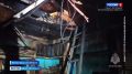 В промзоне поселка Вырица загорелось предприятие по производству полиэтилена