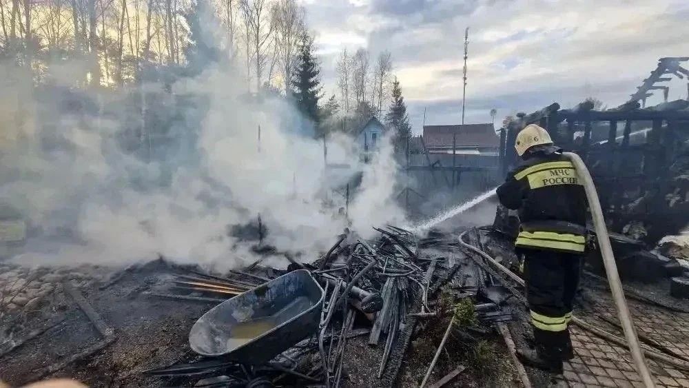 За прошедшую неделю подразделения территориального пожарно-спасательного гарнизона Ленинградской области реагировали на 132 оперативных события: За прошедшую неделю подразделения территориального пожарно-спасательного гарнизона Ленинградской области реагировали на 132 оперативных события: