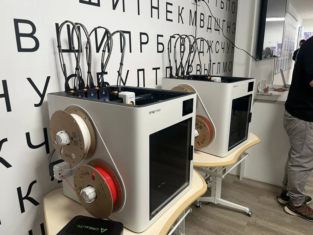 В школу — по улыбке: биометрия и ИИ-сервисы Сбера заработали в одном аккорде со школьным звонком в Ленинградской области В школу — по улыбке: биометрия и ИИ-сервисы Сбера заработали в одном аккорде со школьным звонком в Ленинградской области