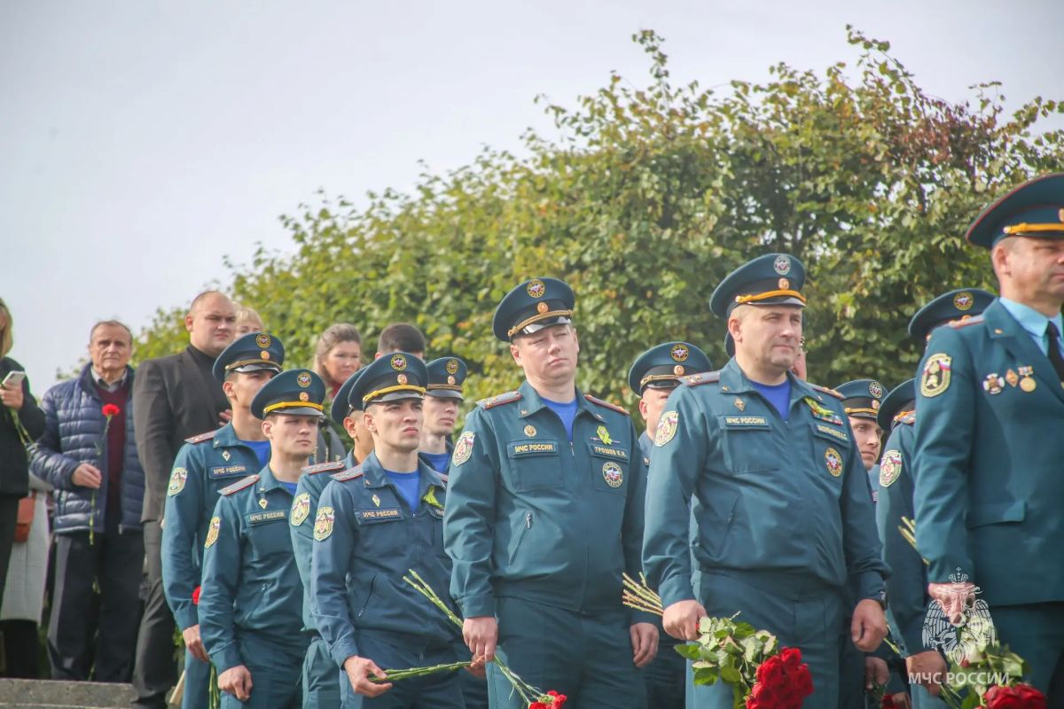 Никто не забыт, ничто не забыто Никто не забыт, ничто не забыто