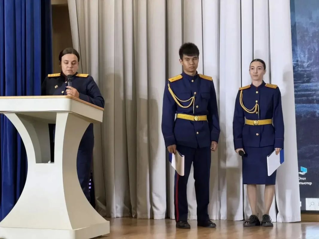 Сотрудники регионального следственного управления и кадеты почтили память жителей блокадного Ленинграда Сотрудники регионального следственного управления и кадеты почтили память жителей блокадного Ленинграда