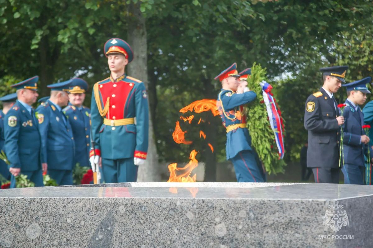Никто не забыт, ничто не забыто Никто не забыт, ничто не забыто