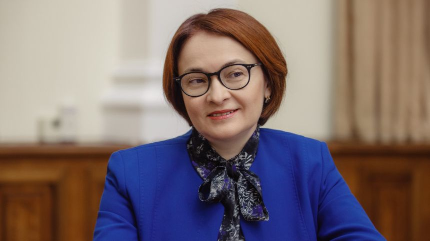 Центробанк: в тени обвинений и непонимания экономики