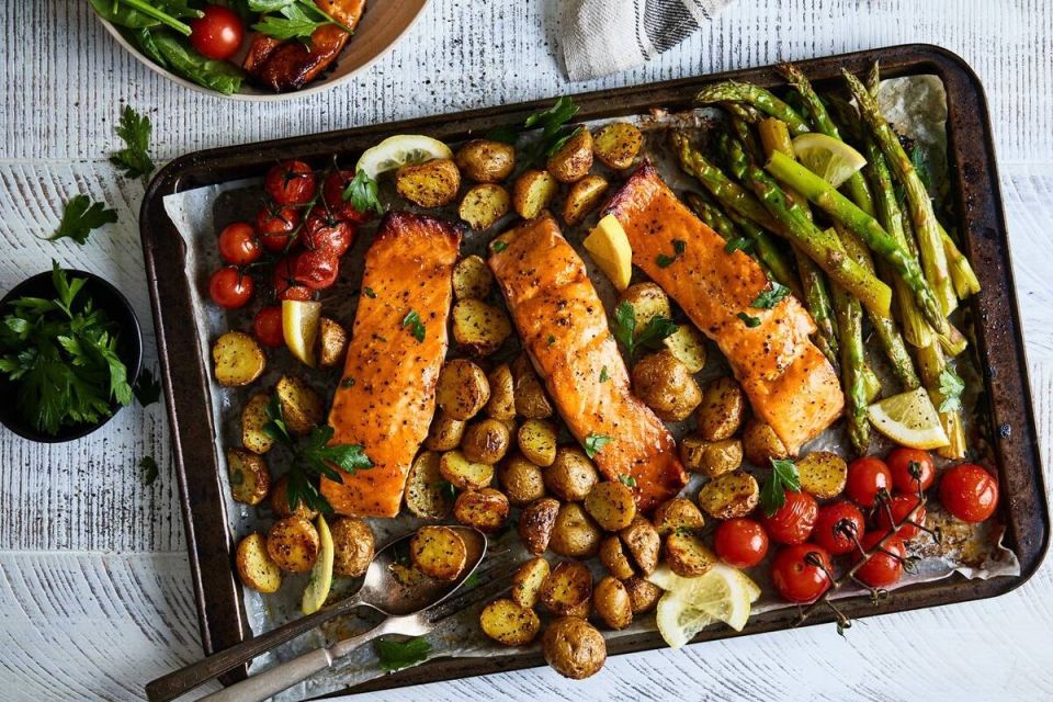 Лосось с овощами за 30 минут: идеальный ужин, как в ресторане