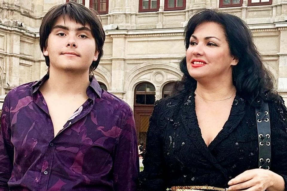 Анна Нетребко отмечает день рождения сына Тьяго