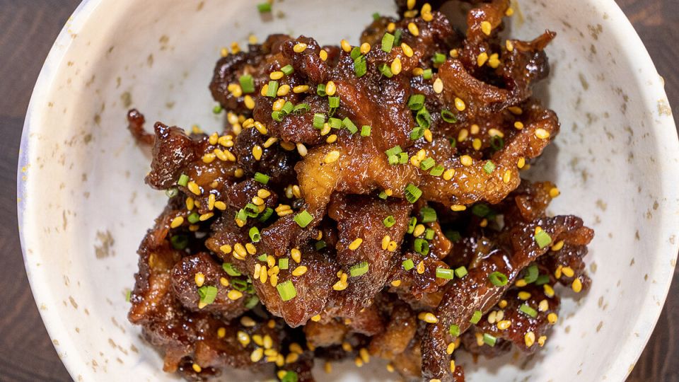 Мясные чипсы: необычная закуска к любимому напитку