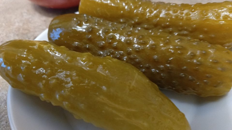 Огурцы по-дедовски: секреты соления, которые покорят ваше сердце