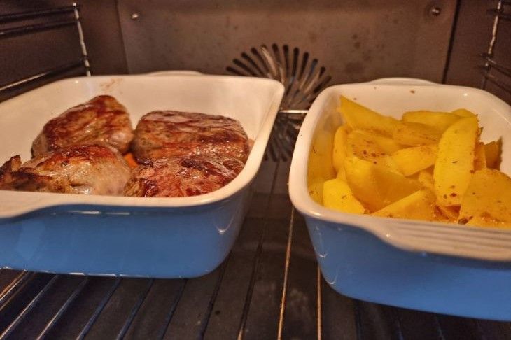 Как приготовить курицу с золотой корочкой в духовке: тонкости процесса